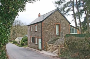 stay in the Old Sunday School Room holiday cottage, near Trecastle in the Brecon Beacons